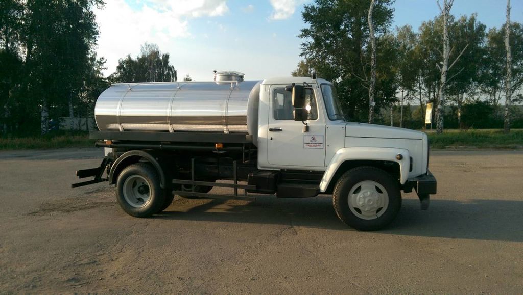 Водовоз газ. Молоковоз ГАЗ 3309. ГАЗ-3309 цистерна молоковоз. ГАЗ 3309 водовоз. ГАЗ - 3309 автоцистерна - молоковоз.