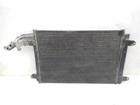 Радиатор кондиционера (конденсер) Volkswagen Jetta 2006-2011 (УТ000094873) Оригинальный номер 1K0820411AH