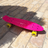 Скейтборд Fish цвет розовый